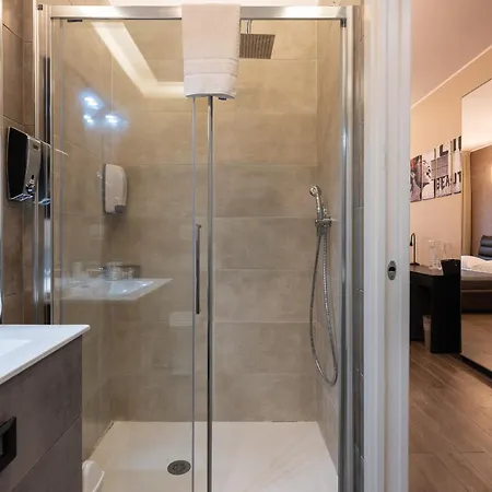 Double Ll Luxury * Milan